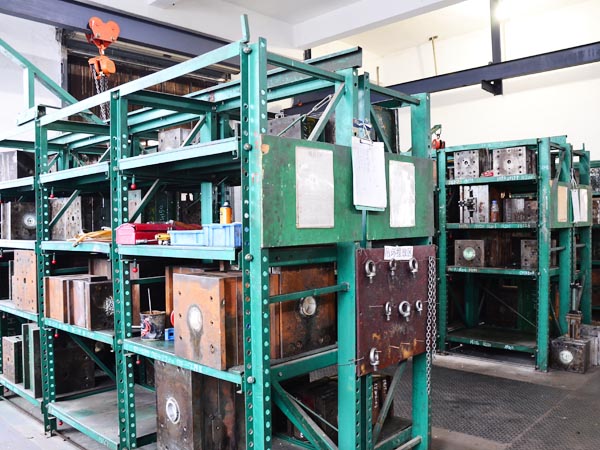 赢博在线平台仓库一角